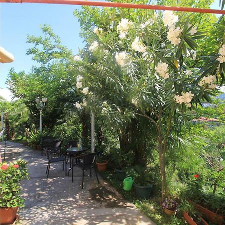 Feride Hotel มาคินจอรี ภายนอก รูปภาพ