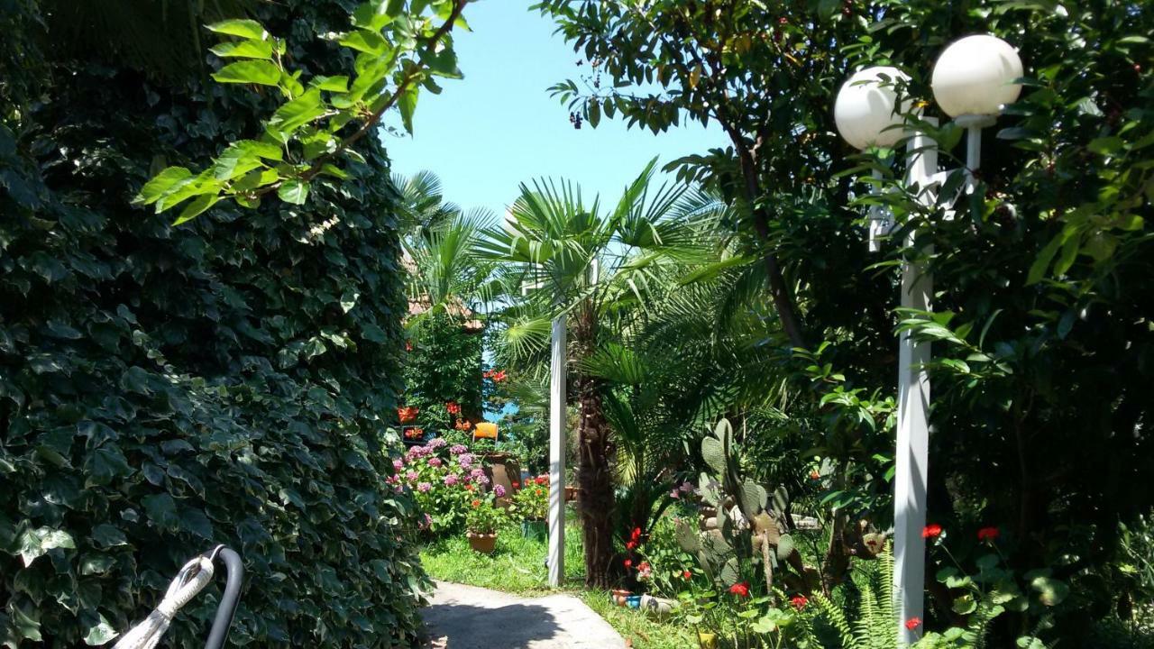 Feride Hotel มาคินจอรี ภายนอก รูปภาพ